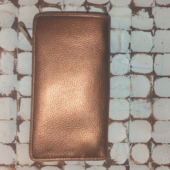 Michael Kors Bronze Leather wallet - Picture 2 of 14